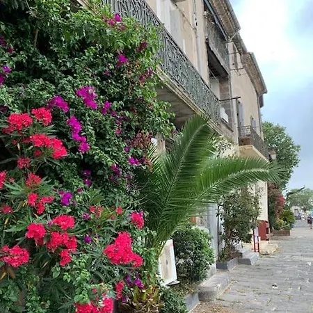 Agde Holidays Exterior foto
